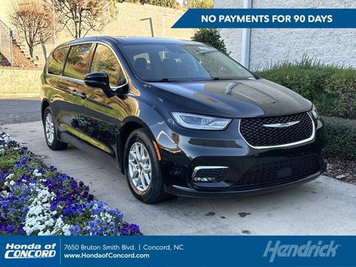 2024 Chrysler Pacifica Touring-L