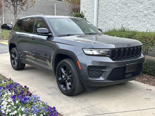 2022 Jeep Grand Cherokee Altitude