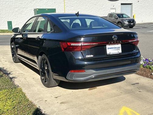 2025 Volkswagen Jetta 1.5T SE