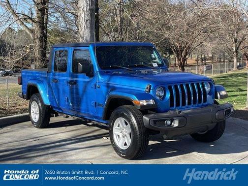 Hydro Blue Pearlcoat 2022 Jeep Gladiator Sport