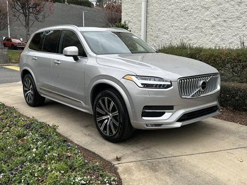 2025 Volvo XC90 B6 Plus 7-Seater