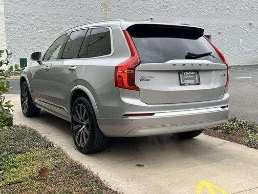 2025 Volvo XC90 B6 Plus 7-Seater