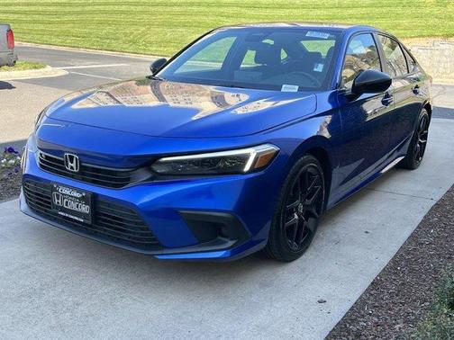 Photo 4 of 34 of 2022 Honda Civic Sport