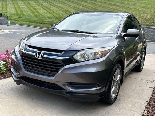 Modern Steel Metallic 2017 Honda HR-V LX