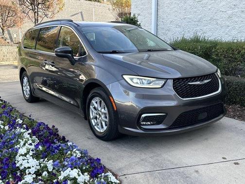 2022 Chrysler Pacifica Touring-L