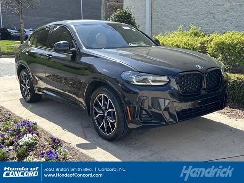 Black Sapphire Metallic 2024 BMW X4 xDrive30i