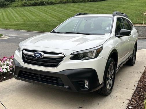 2022 Subaru Outback Base (CVT)