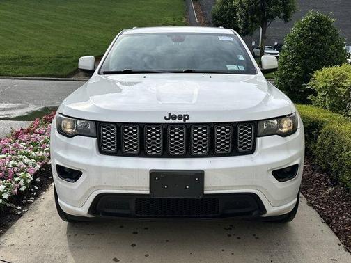 2022 Jeep Grand Cherokee WK Laredo