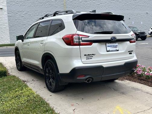Crystal White Pearl 2023 Subaru Ascent Onyx Edition Limited