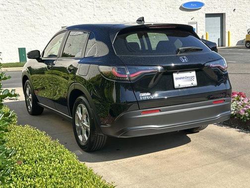 2025 Honda HR-V LX