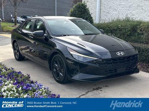 2021 Hyundai ELANTRA SEL
