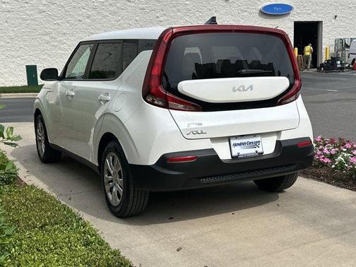 2022 Kia Soul LX