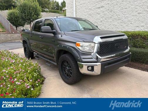 2017 Toyota Tundra SR5