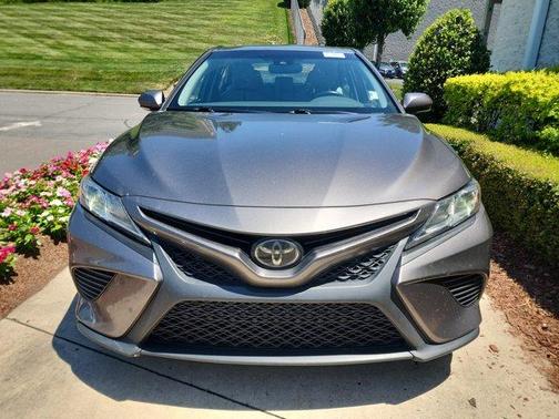 Predawn Gray Mica 2018 Toyota Camry SE