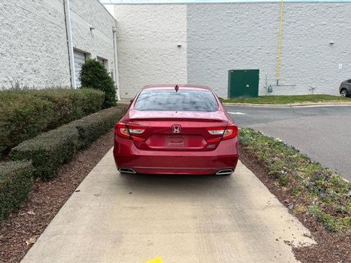 2018 Honda Accord Touring 2.0T