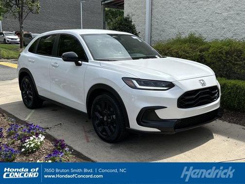Platinum White Pearl 2023 Honda HR-V Sport