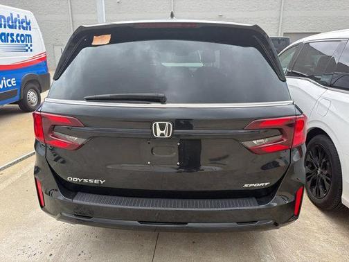 Crystal Black Pearl 2025 Honda Odyssey Sport-L