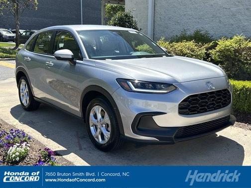 Lunar Silver Metallic 2025 Honda HR-V LX