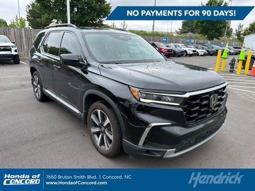 Crystal Black Pearl 2025 Honda Pilot Touring