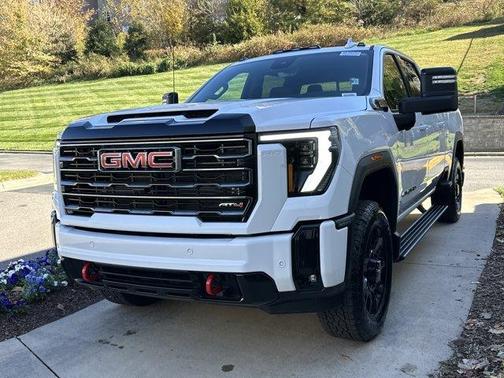 2025 GMC Sierra 2500 AT4