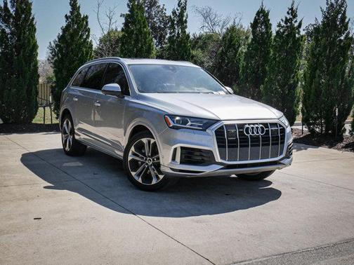 2022 Audi Q7 55 Premium Plus