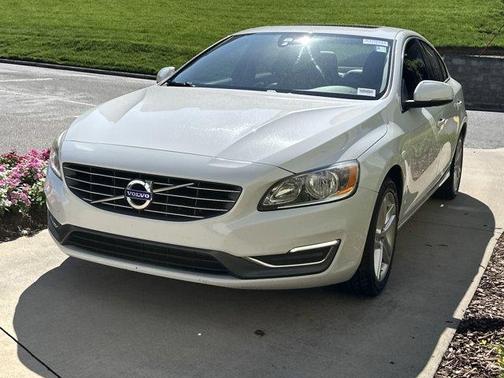 2015 Volvo S60 T5 Premier Plus