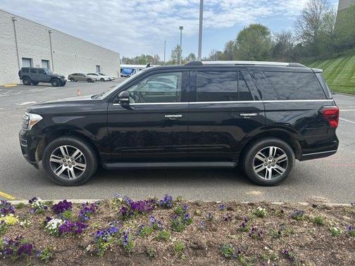 Agate Black 2024 Ford Expedition Limited