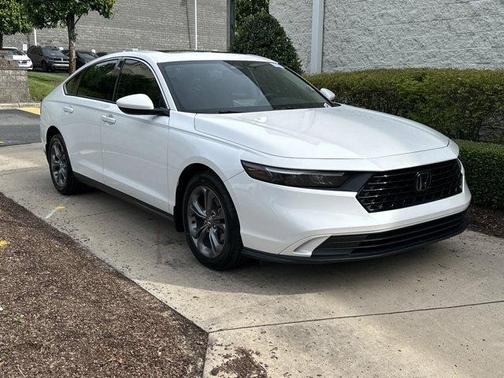 Platinum White Pearl 2024 Honda Accord EX
