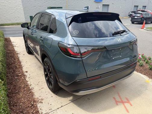 Pearl 2024 Honda HR-V Sport