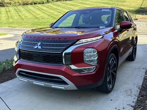 2022 Mitsubishi Outlander SE