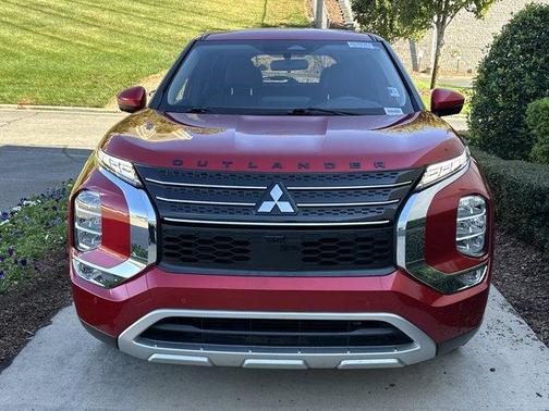 2022 Mitsubishi Outlander SE