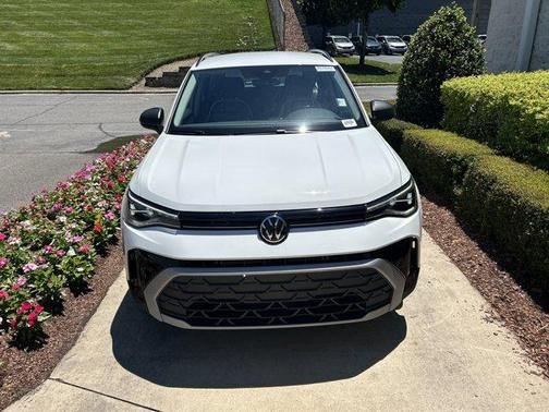 Pure White 2025 Volkswagen Taos 1.5T S