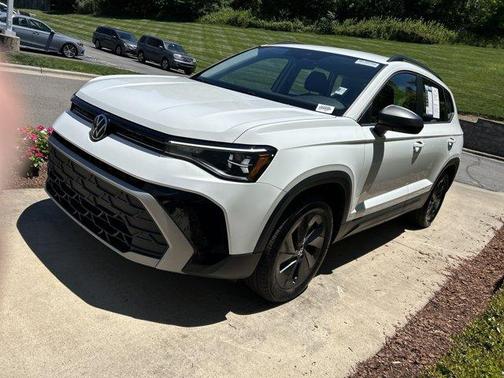 Pure White 2025 Volkswagen Taos 1.5T S
