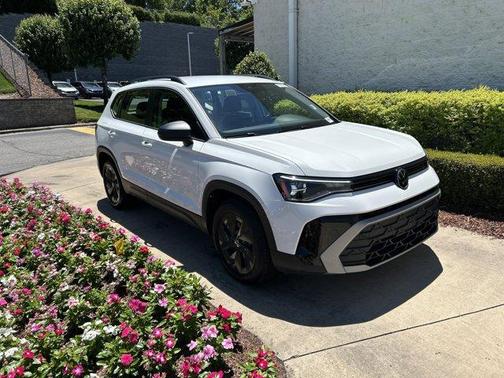 Pure White 2025 Volkswagen Taos 1.5T S