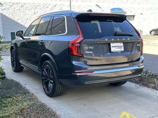 2025 Volvo XC90 B6 Plus 7-Seater