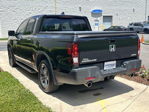 Crystal Black Pearl 2022 Honda Ridgeline RTL-E