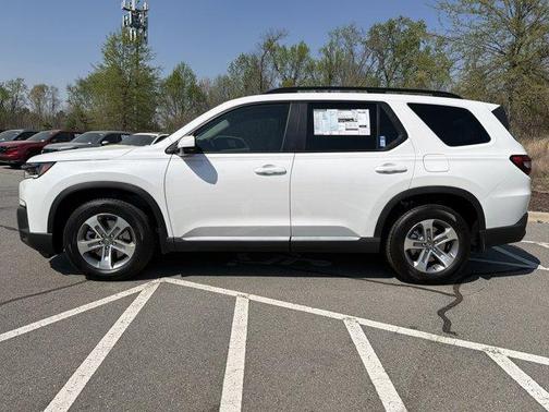 Platinum White Pearl 2026 Honda Pilot EX-L