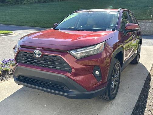 2022 Toyota RAV4 Hybrid XLE Premium
