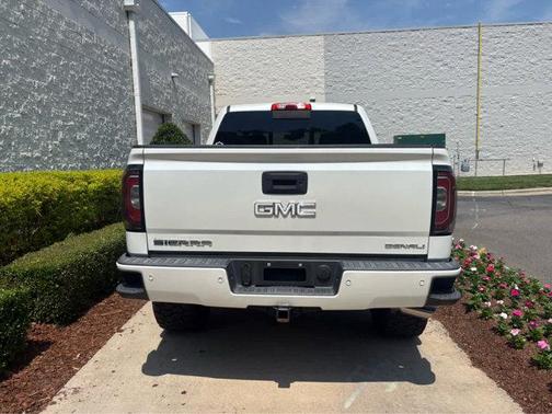 White Frost Tri-Coat 2017 GMC Sierra 1500 Denali