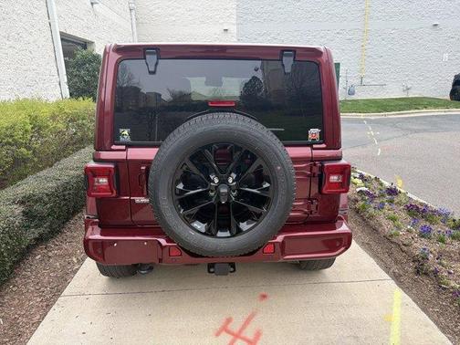 Snazzberry Pearlcoat 2021 Jeep Wrangler Unlimited Sahara Altitude