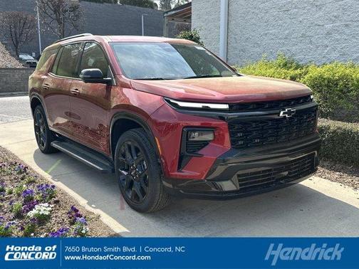 Radiant Red 2024 Chevrolet Traverse RS