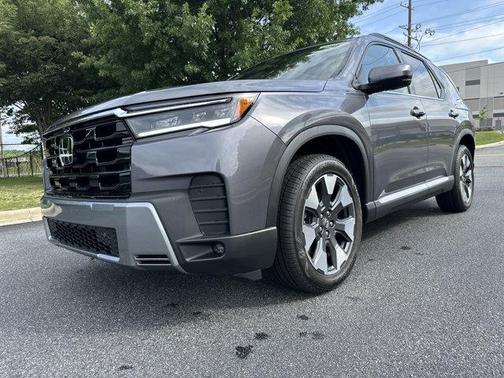Modern Steel Metallic 2026 Honda Pilot Elite