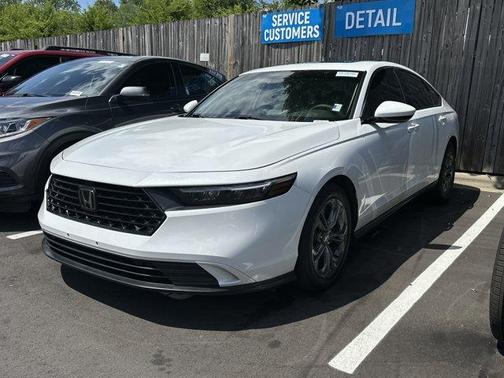 Platinum White Pearl 2024 Honda Accord EX