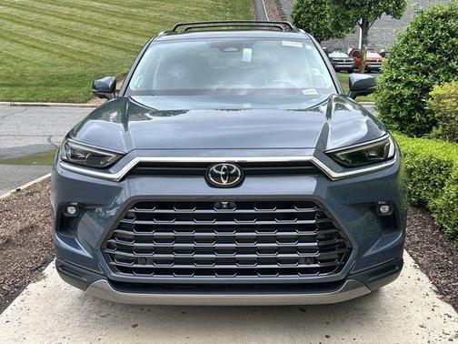 Storm 2024 Toyota Grand Highlander