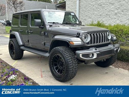 Granite Crystal Clearcoat Metallic 2025 Jeep Wrangler 4xe Sahara