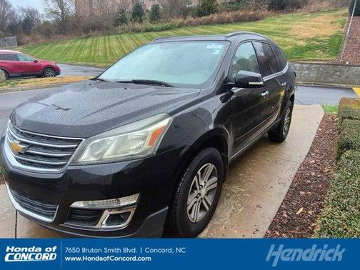 2017 Chevrolet Traverse 2LT