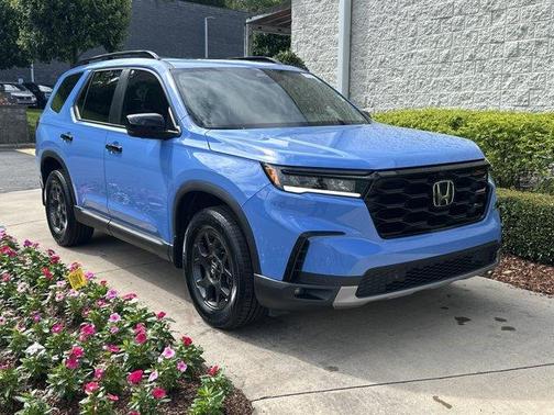 Sky Blue Pearl 2024 Honda Pilot TrailSport