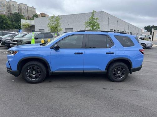Sky Blue Pearl 2024 Honda Pilot TrailSport