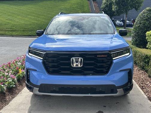 Sky Blue Pearl 2024 Honda Pilot TrailSport