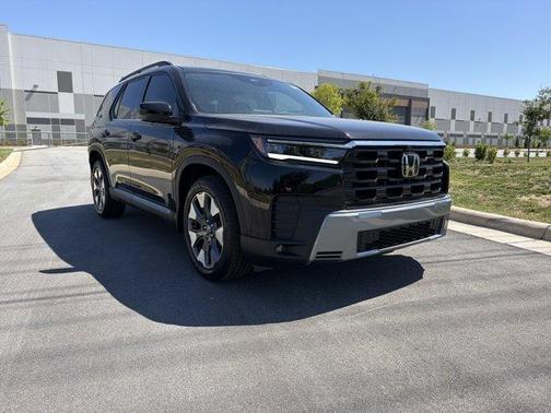 Crystal Black Pearl 2026 Honda Pilot Elite